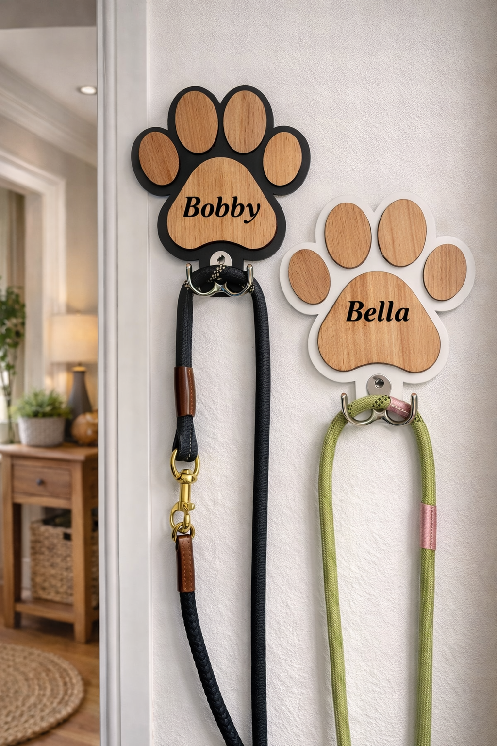 PawHook™ – Personalisierte Holz-Leinenhalterung für Hunde